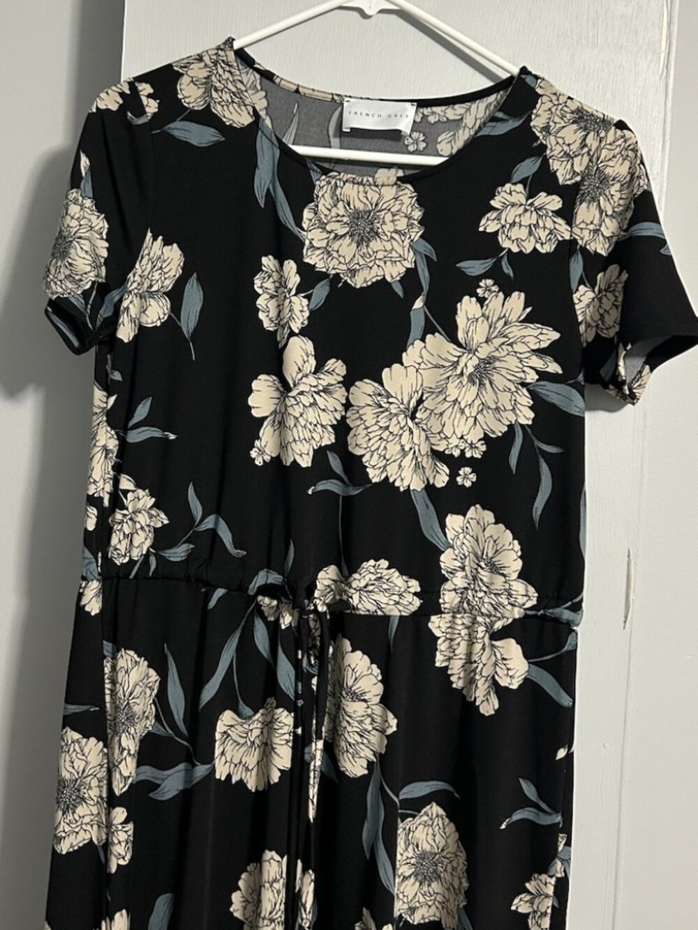 French Grey Black/Cream/Blue Floral Tie Waist Short Sleeve Maxi Dress Women's M